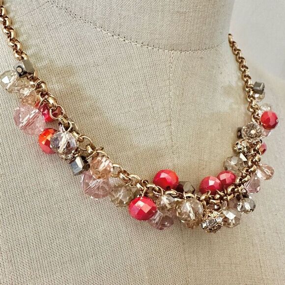 LOFT Necklace Boho Pink Cluster Beaded Bib Gold Tone necklace - Picture 2 of 7